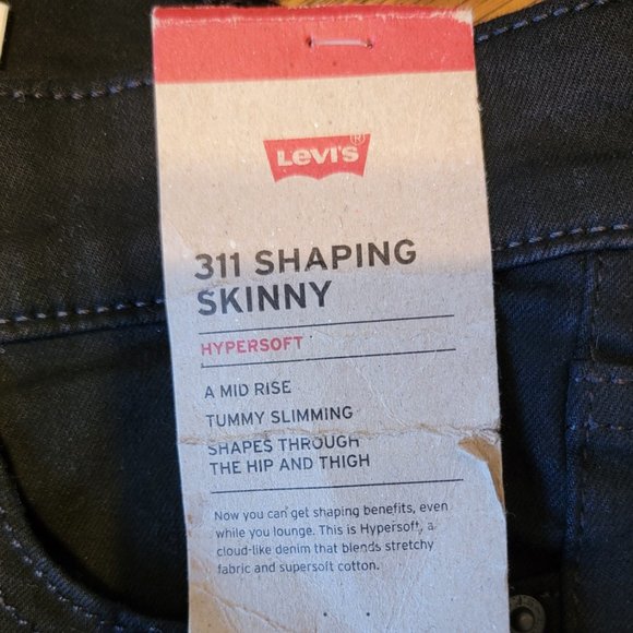 Levi Jeans - Picture 5 of 8